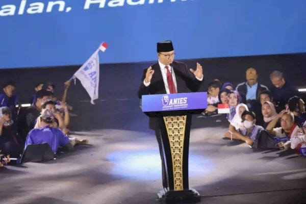 Anies Kritik Kebijakan Subsidi Pembelian Kendaraan Listrik