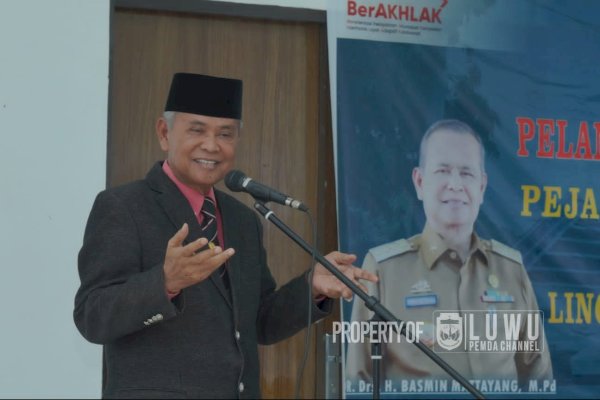 Bupati Luwu Basmin Mattayang Lantik Pejabat Administrator