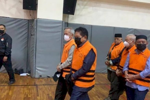 KPK Tahan 5 Eks Anggota DPRD Jambi Terkait Uang Ketok Palu Zumi Zola