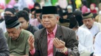 Bupati Luwu Basmin Mattayang Laksanakan Sholat Idul Fitri di Lapangan Andi Djemma