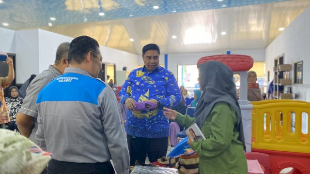 Dorong Minat Masyarakat Gemar ke Perpustakaan, Dinas Perpustakaan Maros Gelar Kegiatan Kelas Merajut