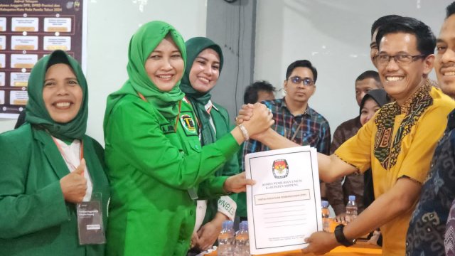 Resmi Daftar Caleg ke KPU Soppeng, Andi Nurhidayati: Kuota Perempuan Capai 44 Persen