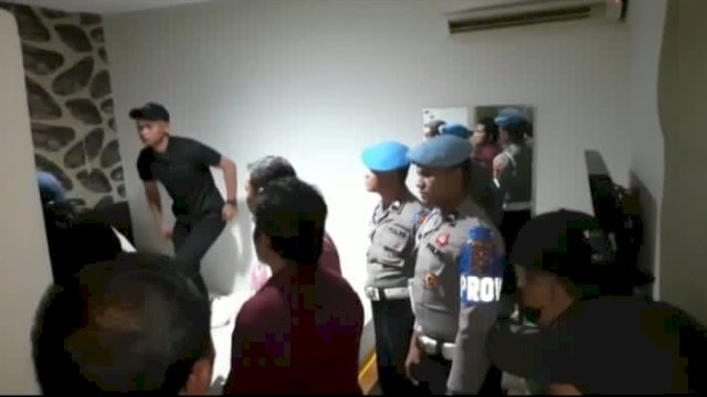 Tertangkap Basah Selingkuh dengan Bini Orang, Bripka Dedi Musari Terancam Dipecat dari Polri