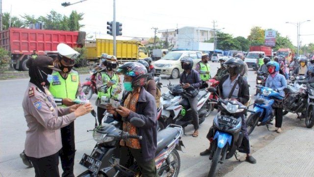 Sempat Dihapus, Tilang Manual Berlaku Lagi, Nggak Usah Protes kalau Disetop Polisi