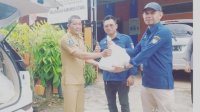 Perumda Parkir Serahkan Paket Sembako di Dua Longwis di Panakkukang