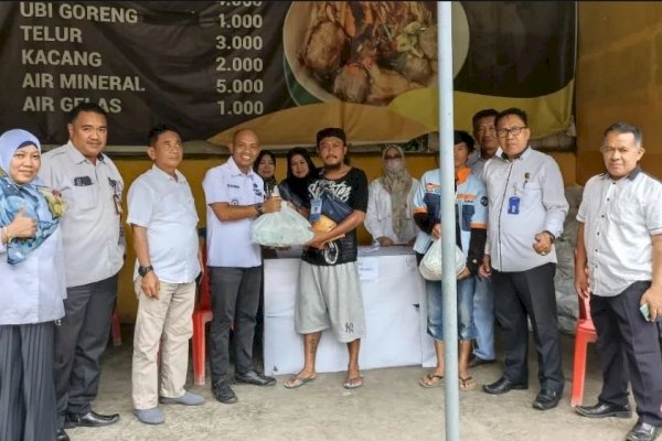 Perumda Parkir Makassa Kembali Salurkan Sembako, Kali Ini Sasar Jukir diTamalanrea-Biringkanaya