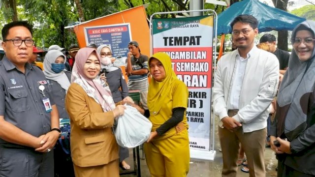 Perumda Parkir Makassar Raya Berbagi 660 Paket Sembako-Pemeriksaan Kesehatan ke Jukir