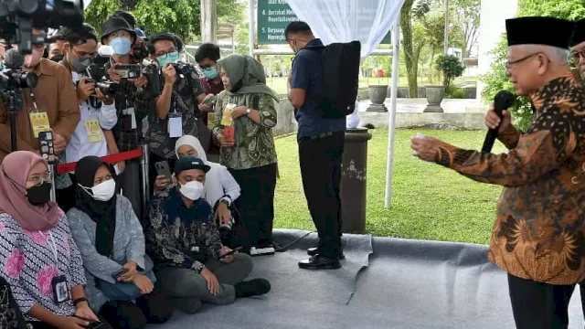 Marak Penipuan Qris Kotak Amal di Masjid, Wapres Minta OJK dan BI Perketat Pengamanan