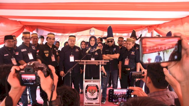 DPD NasDem Kota Makassar secara resmi mendaftarkan Bacaleg ke KPU.