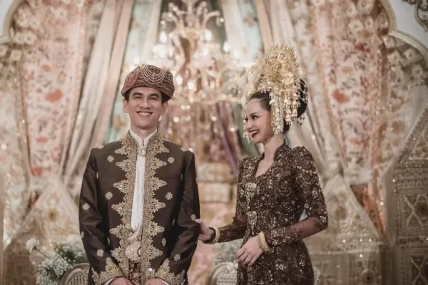 Selamat! Enzy Storia Resmi Menikah dengan Maulana Kasetra