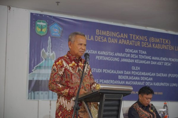 Buka Pelatihan Peningkatan Kapasitas, Bupati Luwu Basmin Mattayang Harap Kades Jadi Teladan
