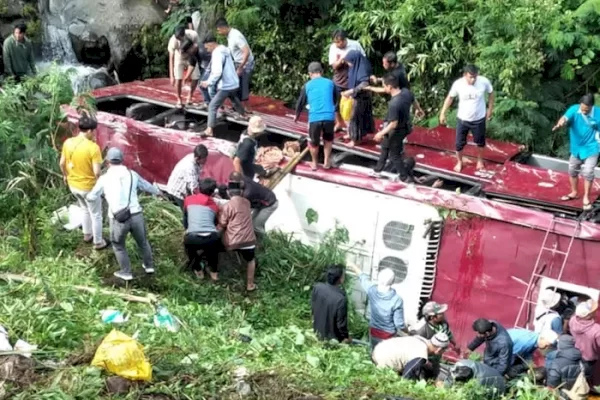 Sopir &#038; Kernet Bus yang Terjun ke Sungai Guci Ditetapkan Jadi Tersangka