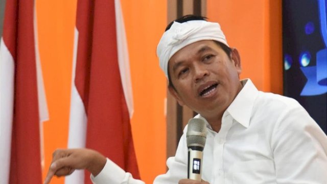 Mundur dari Golkar, Dedi Mulyadi dan Anaknya Jadi Caleg dari Gerindra