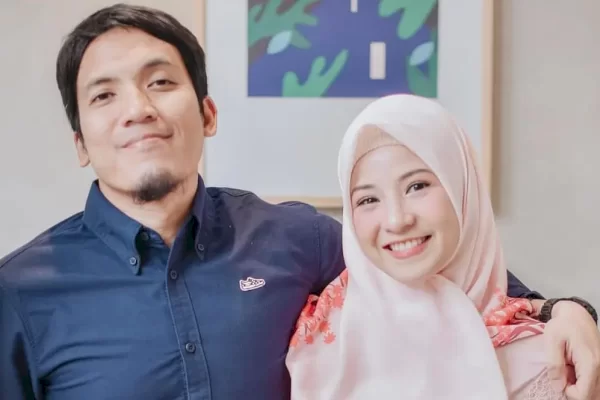 Desta dan Natasha Rizki Resmi Bercerai, Kutip Al-Qur’an Surat Ar-Ra’d Ayat 28