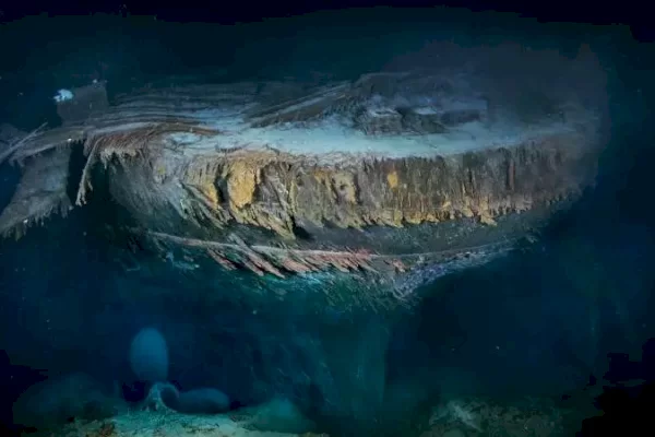 Kapal Selam Tur Wisata Titanic Dilaporkan Hilang di Samudera Atlantik