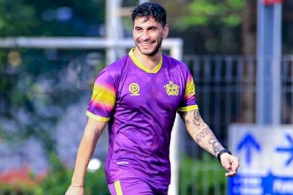 Cerita Pemain Argentina Kaget Pesepak Bola Indonesia Makan Junk Food di Ruang Ganti: Mereka Gila!