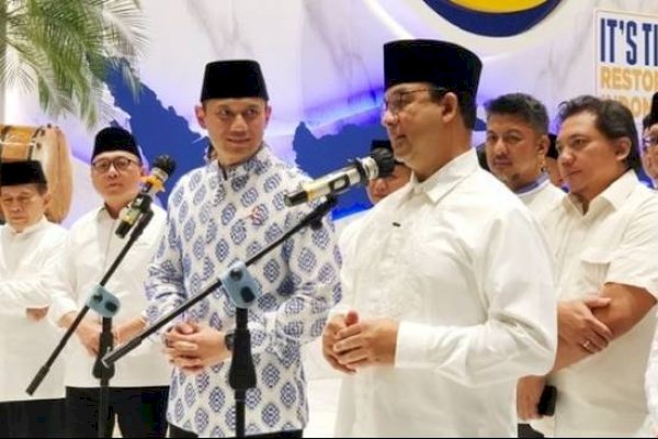 Berangkat Ibadah Haji, Anies Baswedan Diantar AHY sampai Bandara Soetta