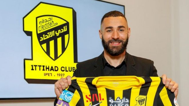 Karim Benzema Resmi Berseragam Al Ittihad. (F-INT)