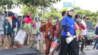 Berjalan Kaki Sepanjang 3 Km, Wawali Makassar Fatmawati Rusdi Tanam Pohon dan Pantau Aksi Bersih- Bersih Jajaranya, Serius Tangani Kebersihan!
