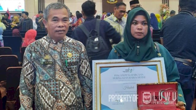 Wanita Tani Asal Luwu Terima Penghargaan Perempuan Inspiratif Dari Presiden RI