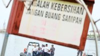 Bersih-Bersih Pantai Jelang MNEK, Danny Pomanto Naik Speedboat Sisir Laut Losari
