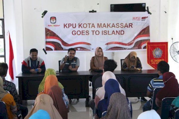KPU Makassar Goes to Island Sasar Pulau Barang Lompo