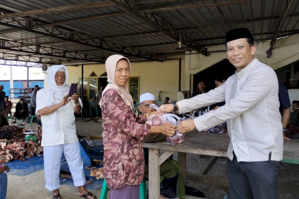 Hari Raya Idul Adha 2023, Ketua NasDem Maros Sahiruddin Kurban 3 Sapi dan Sebar 600 Kupon Daging untuk Masyarakat