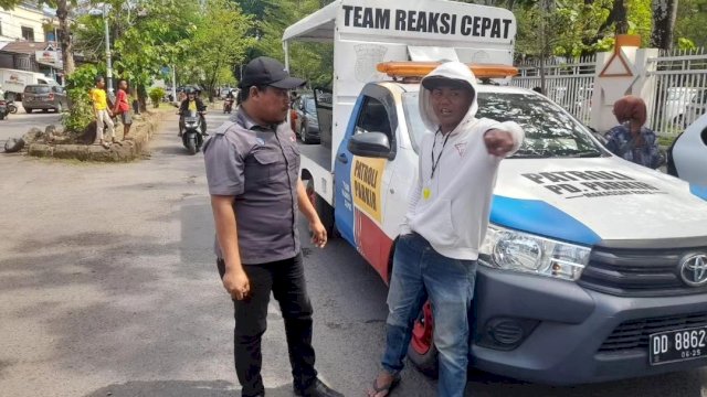 TRC Perumda Parkir Makassar Raya Beri Edukasi Kepada Jukir di Kampus UNM