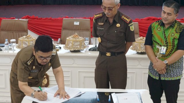 Simpan Dana APBD di Bank Sulselbar, Pemkot Palopo Teken MoU dengan Kejari