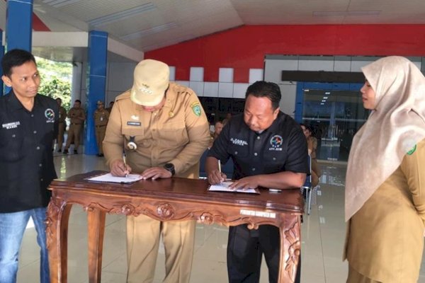 Bupati Maros Teken MoU Pengelolaan dan Penataan Pasar Butta Salewangan, Ini Isinya