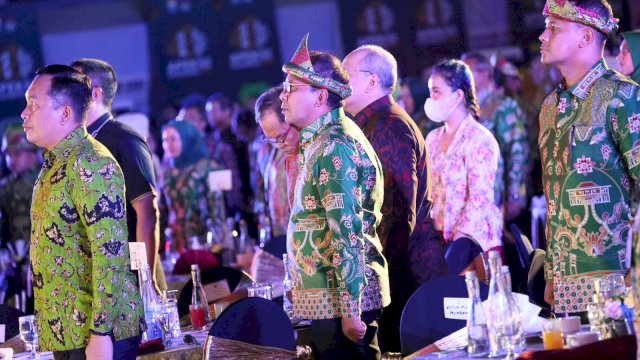Danny Pomanto Bangun Silaturahmi dengan Wali Kota di Gala Dinner HUT ke 23 APEKSI Palembang