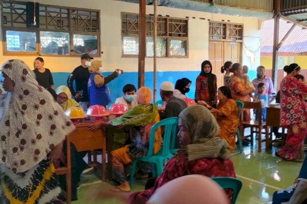 Pemerintah Kecamatan Liukang Tupabbiring Pangkep Gelar Puskesmas Keliling, Gencar Galakkan Program Sijagai