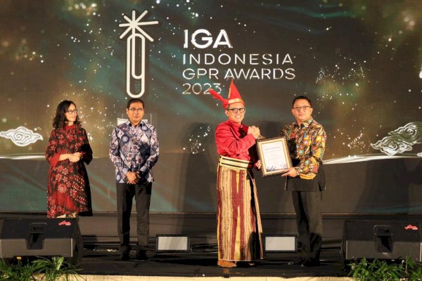 IGA 2023, Danny Pomanto Raih Penghargaan Kategori Wali Kota Terpopuler se-Indonesia