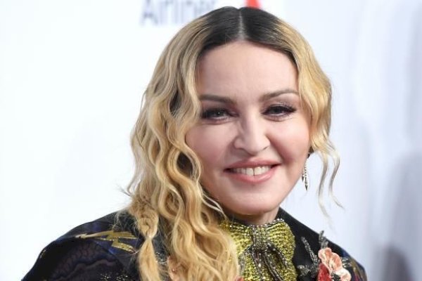 Madonna Dilarikan ke Rumah Sakit, Sempat Dirawat ICU: Saya Sedang Menuju Pemulihan