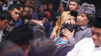Anies Jenguk Budayawan Cak Nun di Yogyakarta, Didampingi Seorang Teman Tanpa Keriuhan