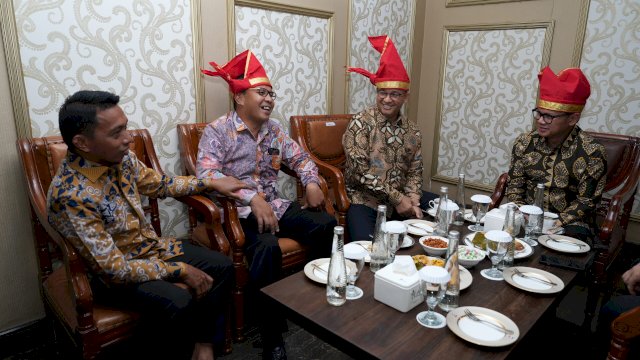 Ditemani Elite NasDem Sulsel, Anies Baswedan Tampil Memukau di Rakernas APEKSI 2023 di Makassar