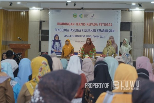 Buka Bimtek Kefarmasian, Hayarna Basmin: Tingkatkan Kolaborasi Menuju Luwu Kabupaten Sehat