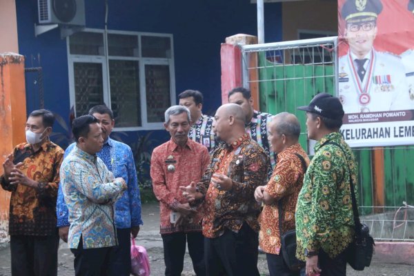 Alamsyah Sahabuddin Terima Kunjungan Camat Ratu Samban di Longwis Taegu