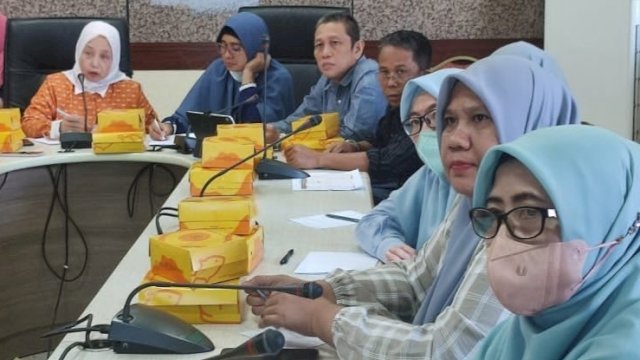 Bappeda Rapat Bahas Hasil Konfirmasi Tim Reviu RKPD Makassar 2024