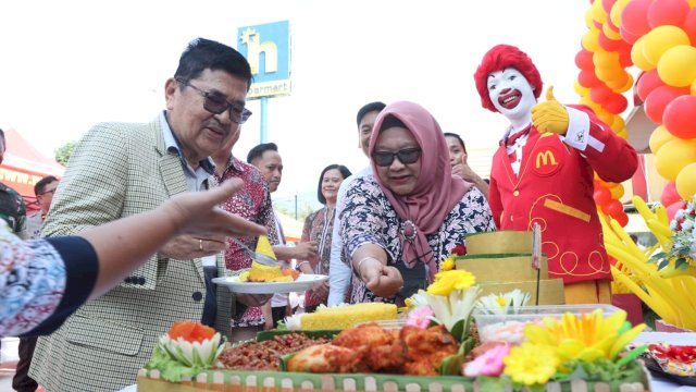 Gerai McDonald&rsquo;s Palopo Telah Diresmikan Walikota