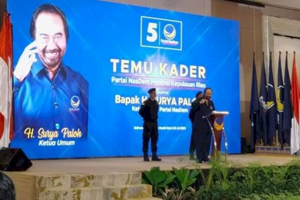 Di Depan Ribuan Kader NasDem Kepri, Surya Paloh Hadirkan Optimisme Hadapi 2024