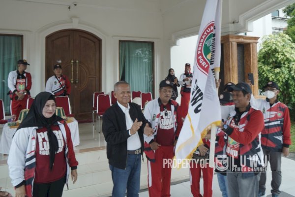 Bupati Luwu Berangkatkan 2700 Kontingen Porseni PGRI