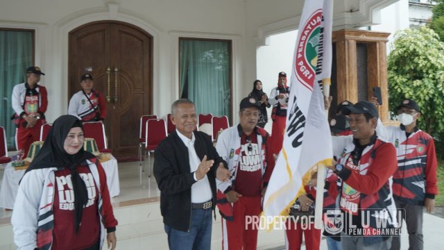 Bupati Luwu Berangkatkan 2700 Kontingen Porseni PGRI