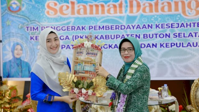 TP PKK Pangkep Terima Kunjungan TP PKK Buton Selatan