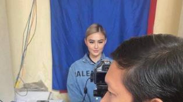 Agnez Mo Lakukan Perekaman E-KTP di Kelurahan Kedoya Utara.(F-INT)