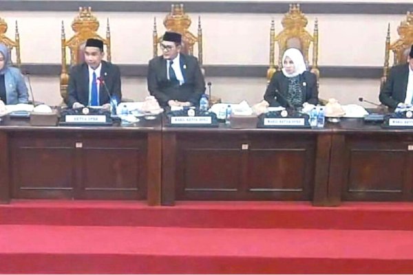 Ketua DPRD Makassar Rudianto Lallo Pimpin Sidang Paripurna, Sampaikan Laporan Hasil Reses Kedua