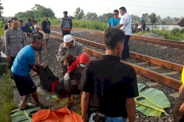 Hendak Antar Cucu Sekolah, Seorang Nenek Tewas Tertabrak Kereta di Bukit Duri Tebet