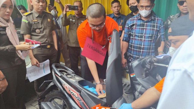 Rekonstruksi Pembunuhan Mahasiswa UI.(F-INT)