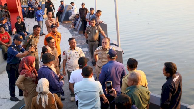 Usung Konsep Bunga Rampai Kemerdekaan, Danny Pomanto Tinjau Langsung Persiapan HUT RI ke-78 di Anjungan City Of Makassar