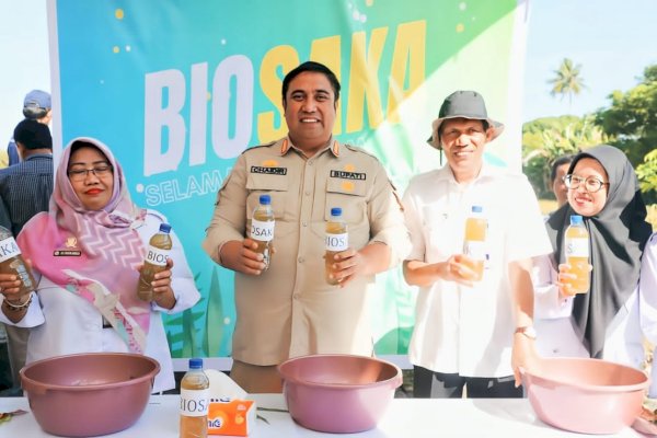 Dukung Peningkatan Produksi Tanaman Pangan Nasional, Bupati Maros Chaidir Syam Lakukan Tanam Perdana Benih Kacang Hijau